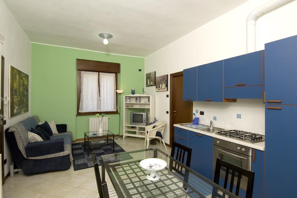 Appartamenti Villa Anna Melegnano Exterior foto